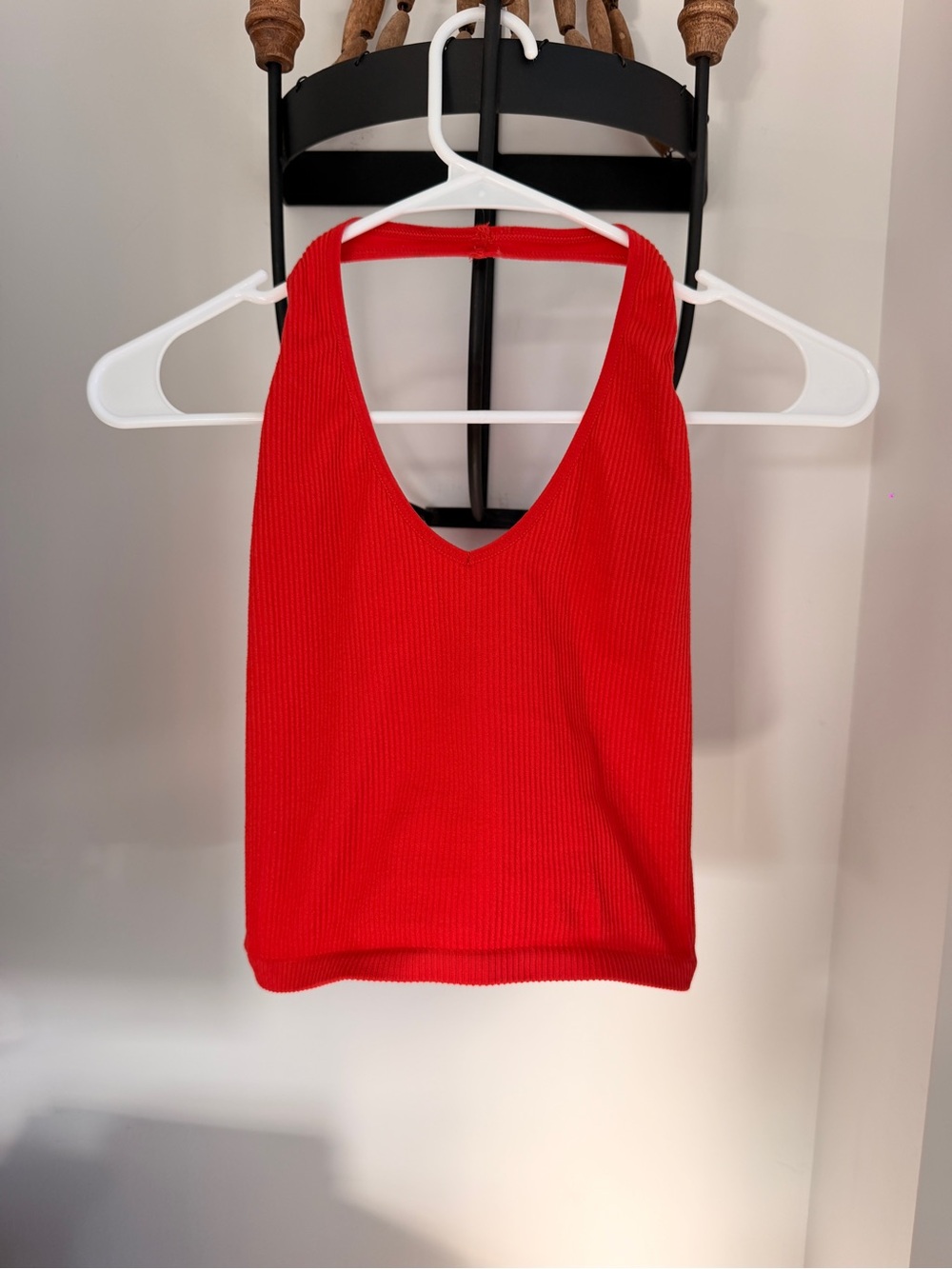 Red Ribbed Halter Tank Top - Picture 4 of 6